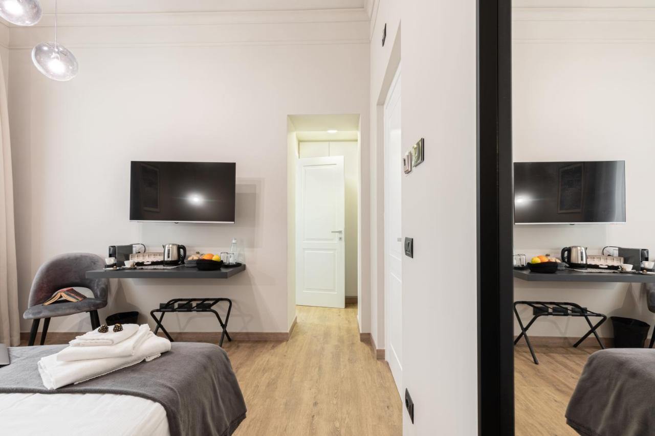 Foresteria Di Piazza Cavour - Luxury Suites & Guest House Рим Экстерьер фото