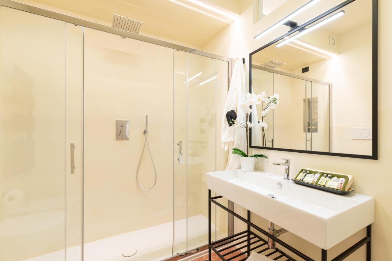 Foresteria Di Piazza Cavour - Luxury Suites & Guest House Рим Экстерьер фото